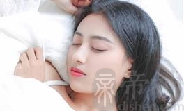 追求者很多，有美貌有才华的生肖女