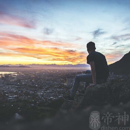 自带烂桃花体质的生肖男，实惨