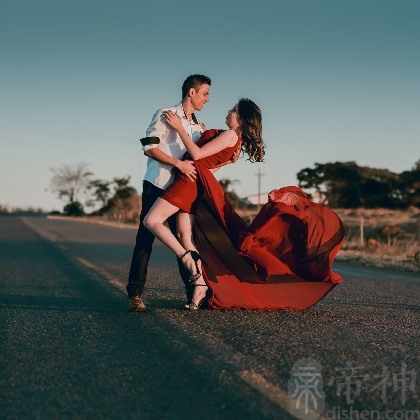 12生肖会为了真爱选择闪婚吗?