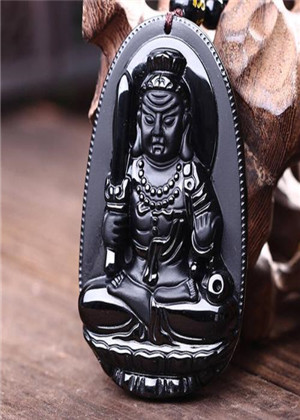 属鸡的吉祥物是什么？不动尊菩萨是最佳选择