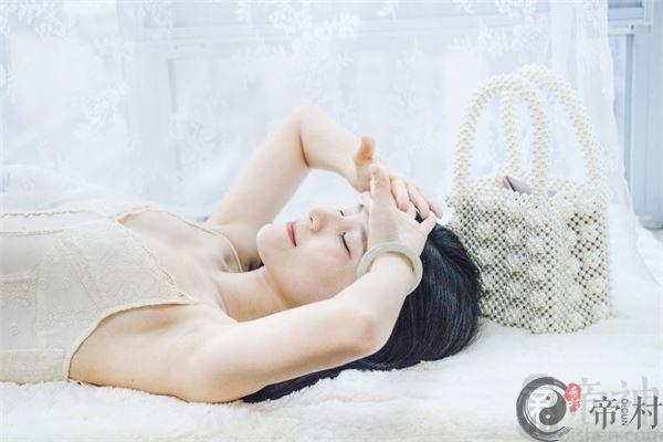 属虎的女人一生运势旺