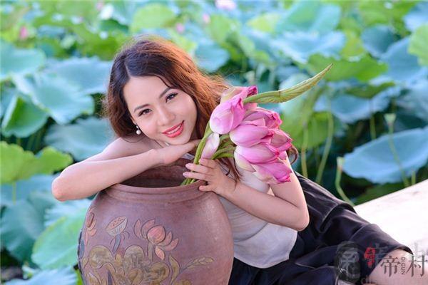 十一月出生的属鸡人命运