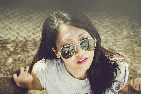 属羊女性格