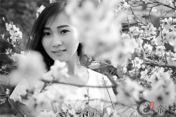 属狗女和什么属相配