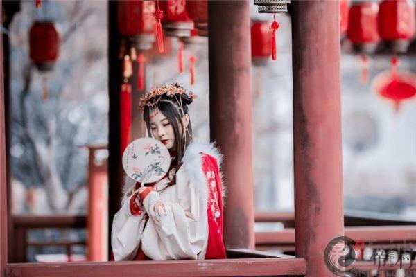 属鸡的人明年的运势