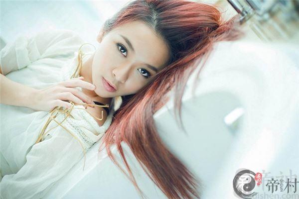 属马的女人事业与家庭知多少