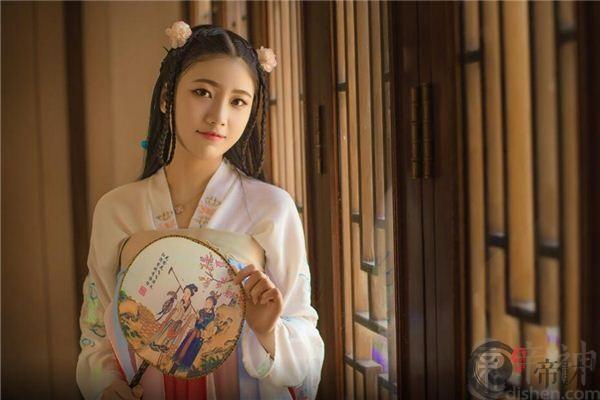 2020年属牛的人多大