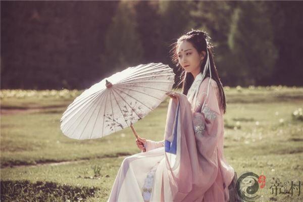 1988属龙女的姻缘