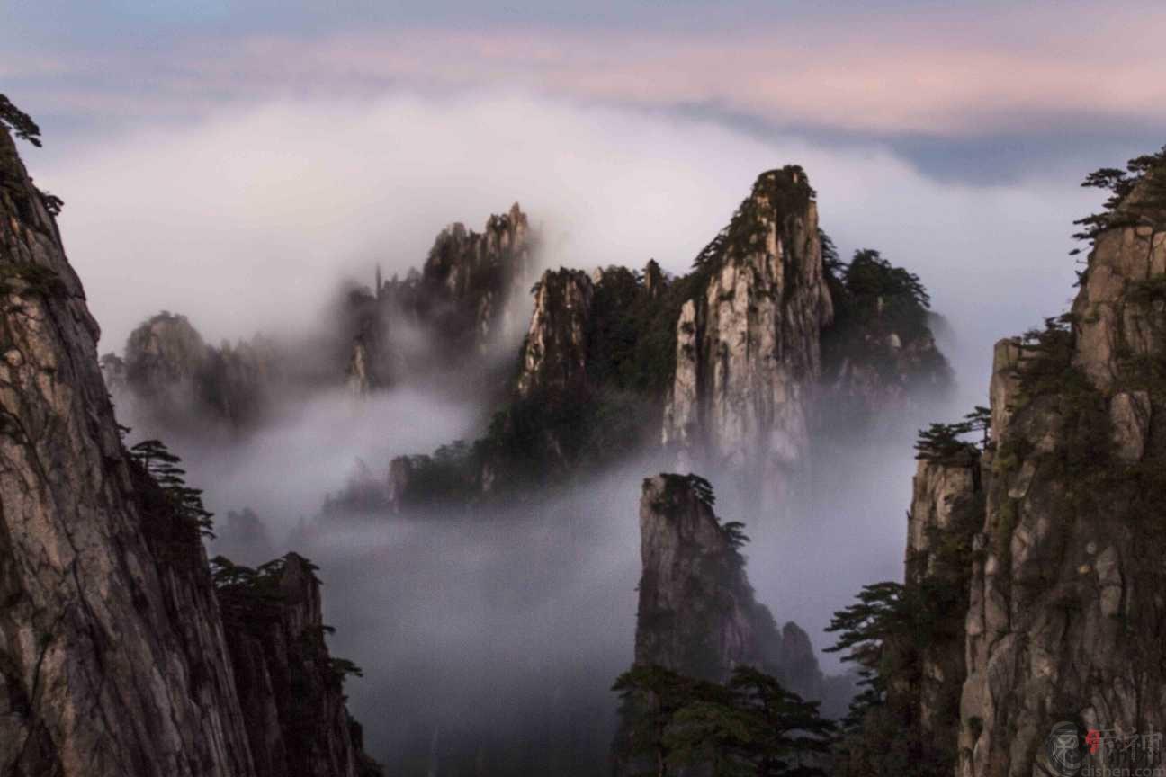 属猪人和属虎人适合在一起吗，恋爱会不会幸福