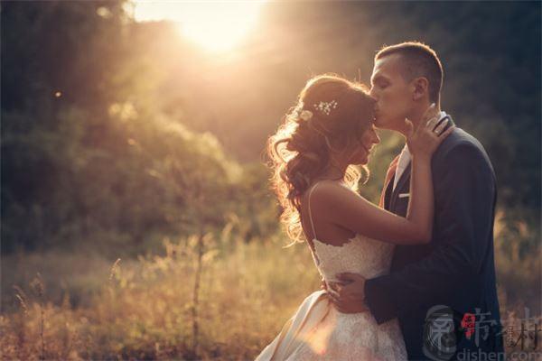 测测你什么时候结婚？