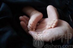 今年国庆宝宝取名，国庆节出生的宝宝如何起名？