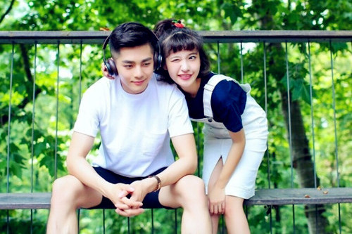 小狼狗or小奶狗，AB血型女适合选谁做男友