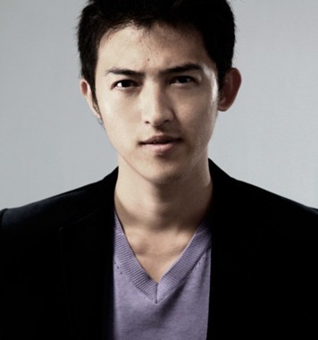 一生难以摆脱女人纠缠的男性面相