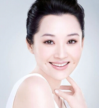 面相看哪些女人易犯烂桃花