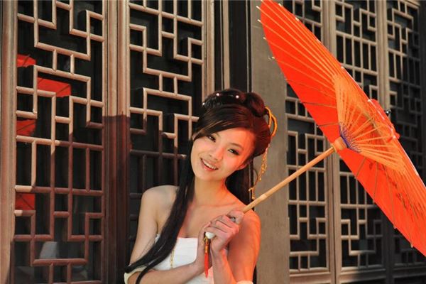 颧骨陷的女人面相如何