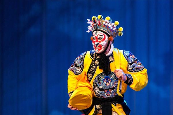 悬针纹男人面相解析