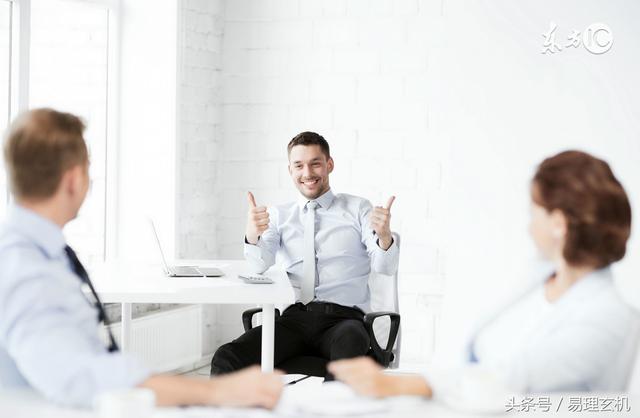 此八字风流成性，妻妾成群，事业有成