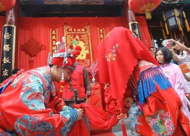 八字合婚怎么看两个人合不合？