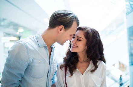 婚姻来的晚的八字命格有哪些？