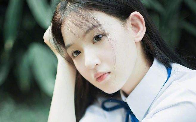 从人中六大痣相看女人健康与生育