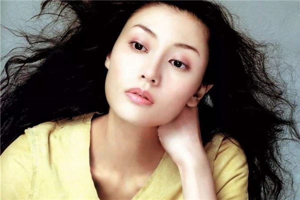 鹰钩鼻子的女人好不好
