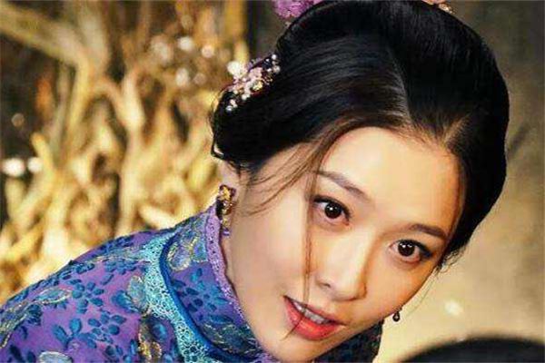 明显是寡妇的面相长什么样？