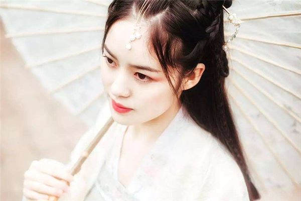 女人颧骨高好不好