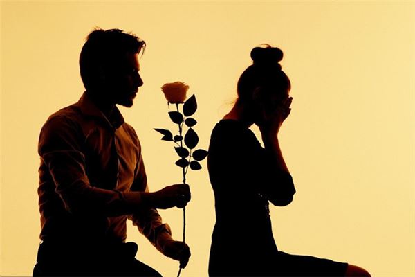 男人二婚的征兆，只需要看手相中的这几点