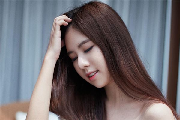 女生颧骨高克夫是真的吗？