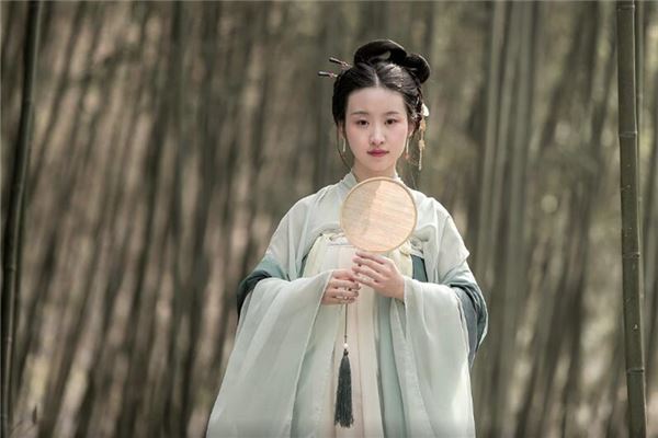 夫妻宫凹陷的女明星