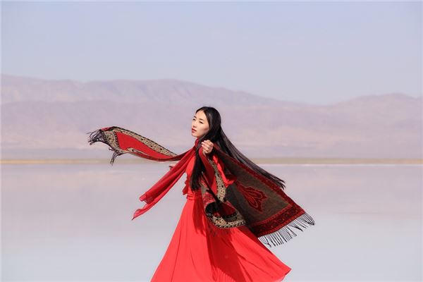四两三钱女命详细解释