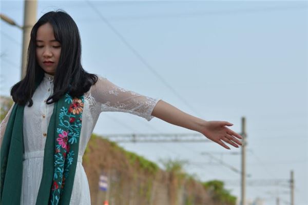 女人没有耳垂代表什么