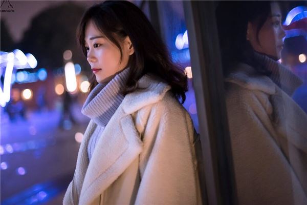 女人手相无名指下竖线