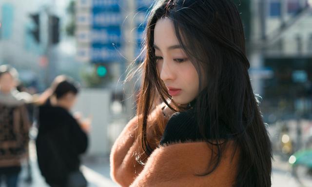 塔罗测试：爱情限制了你的人生很多事情的自由吗？