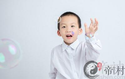 12月14日出生男宝宝高分名字生辰八字起名2020